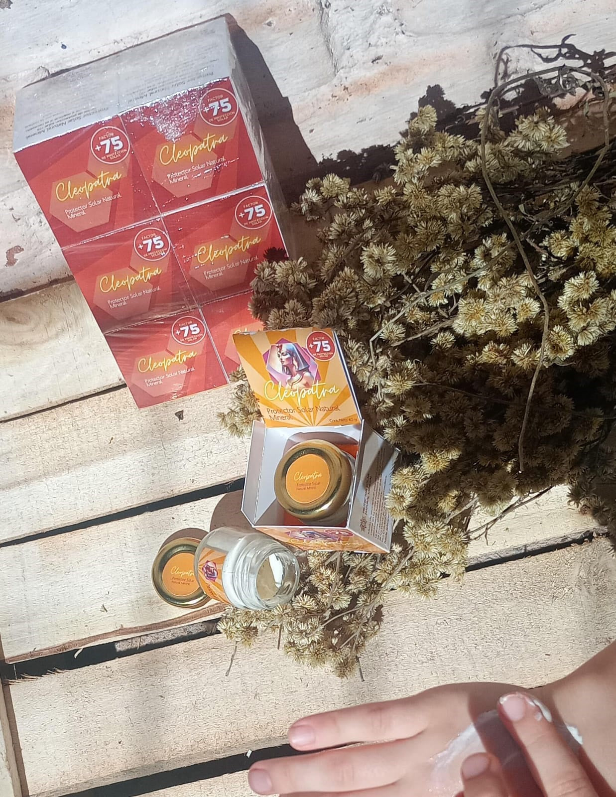 Crema Protector Solar Natural Mineral Cleopatra FPS+75  40g  Pack x6 | CLEO-SOL-75FPS-40-PACKx6