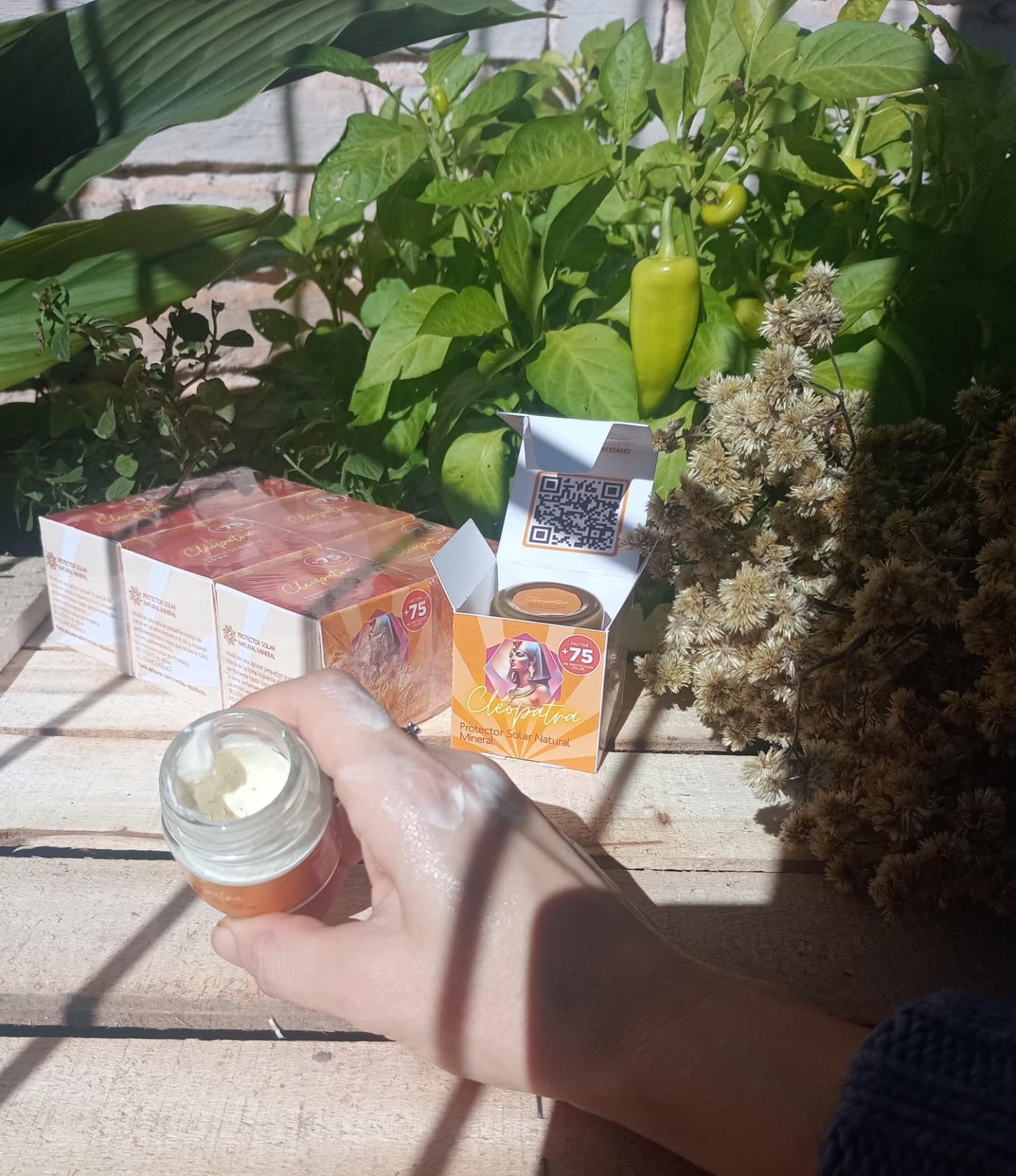 Crema Protector Solar Natural Mineral Cleopatra FPS+75  40g  Pack x6 | CLEO-SOL-75FPS-40-PACKx6