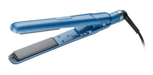 Planchita de pelo BaBylissPRO Nano Titanium 9555 azul 240V